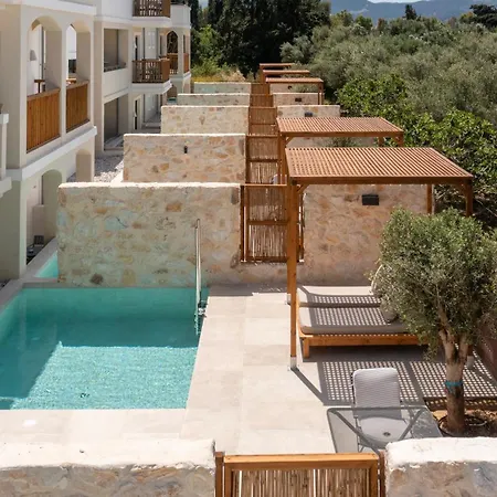 إيجين هاوسيز 4*