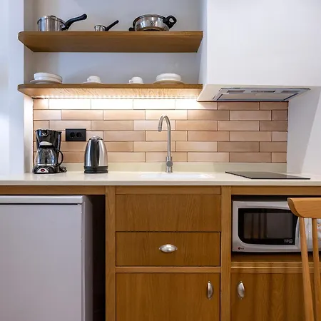 Aegean アパートホテル