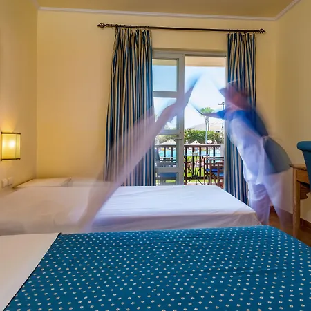 アパートホテル Aegean コス・タウン